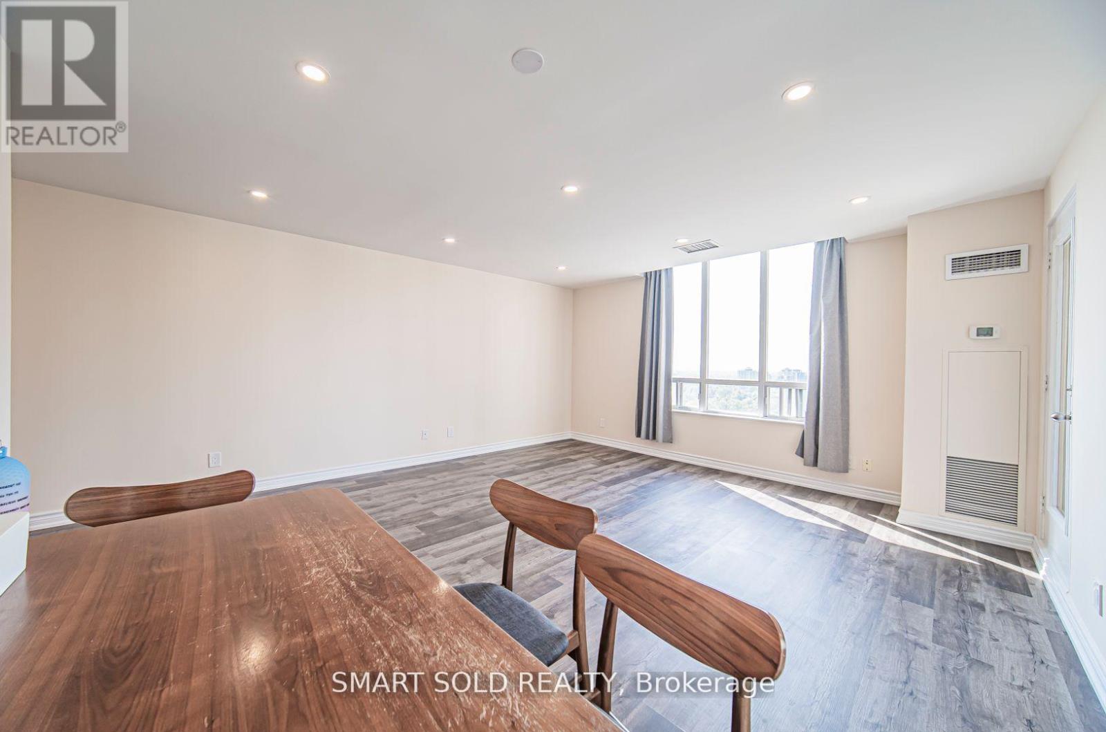Ph210 - 256 Doris Avenue, Toronto, Ontario  M2N 6X8 - Photo 6 - C12731456