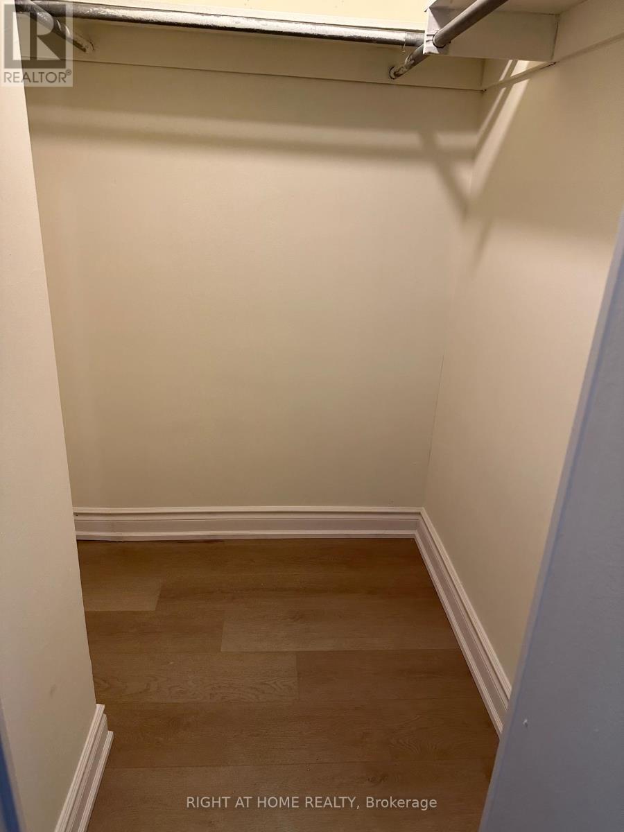 1403 - 20 Edgecliff Golfway, Toronto, Ontario  M3C 3A4 - Photo 13 - C12731468