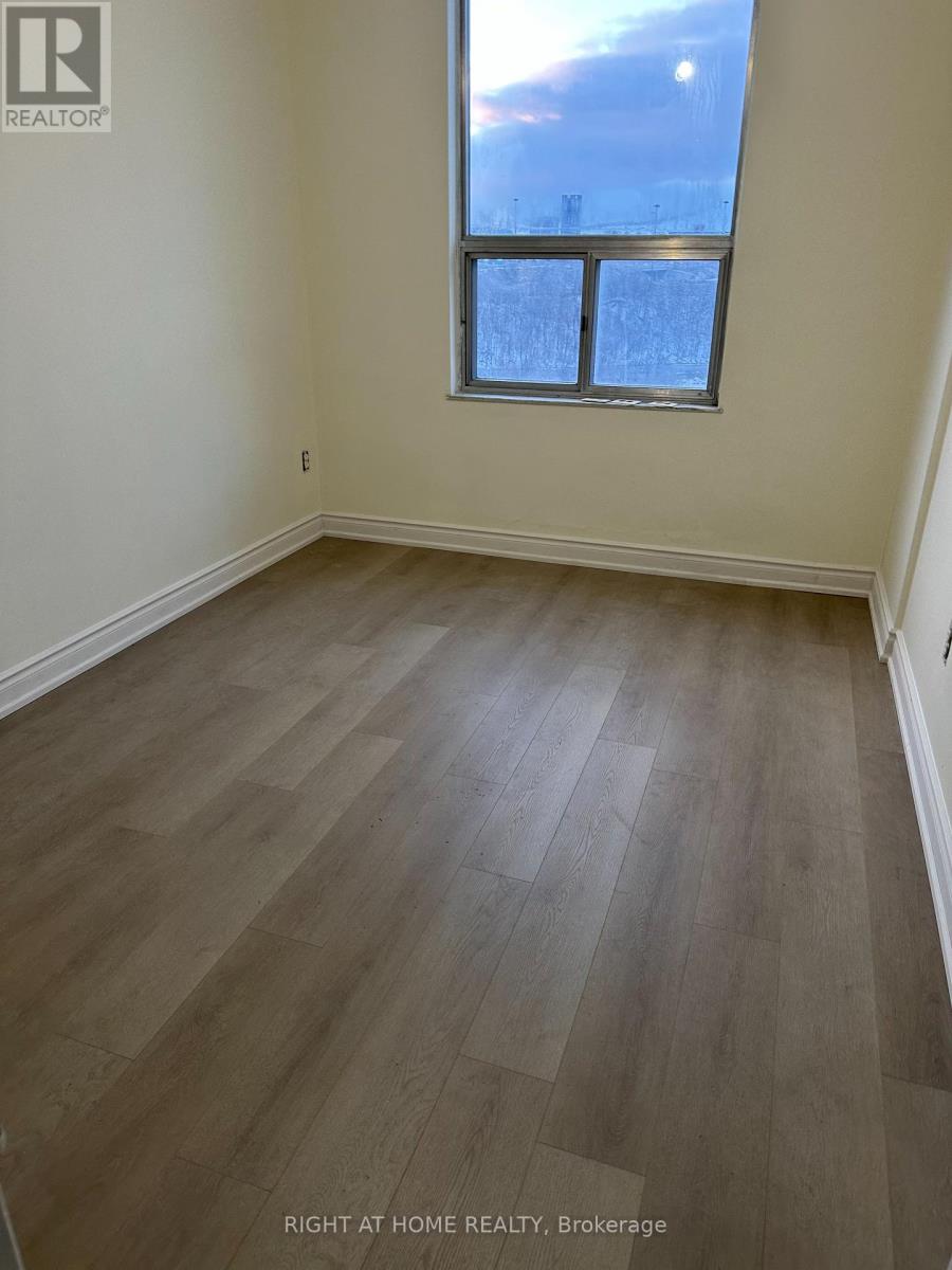 1403 - 20 Edgecliff Golfway, Toronto, Ontario  M3C 3A4 - Photo 7 - C12731468