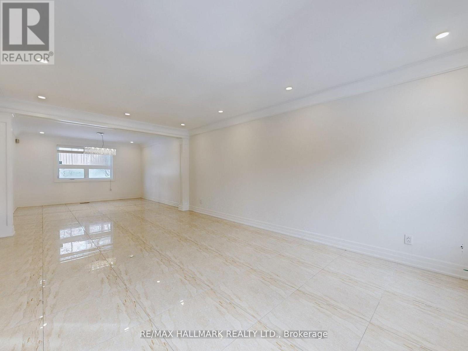 235 Old Yonge Street, Toronto, Ontario  M2P 1R5 - Photo 5 - C12731472