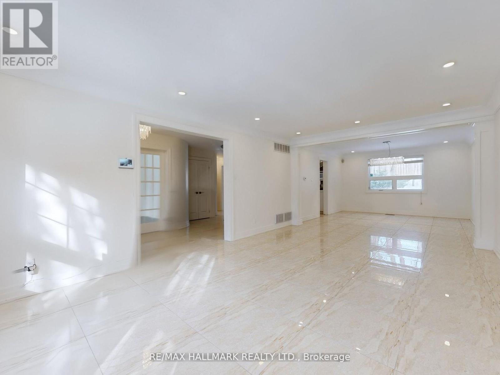 235 Old Yonge Street, Toronto, Ontario  M2P 1R5 - Photo 7 - C12731472