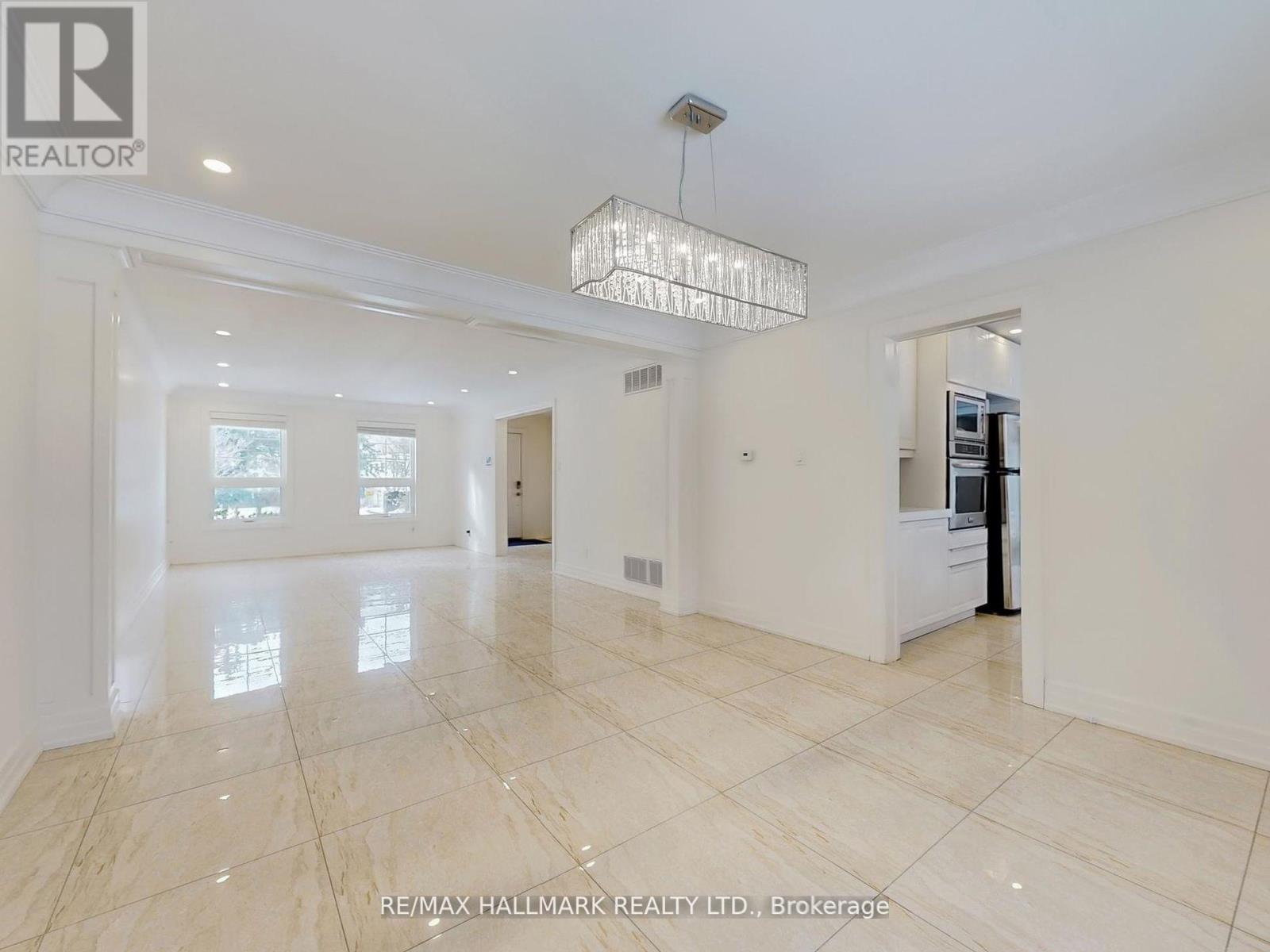 235 Old Yonge Street, Toronto, Ontario  M2P 1R5 - Photo 8 - C12731472