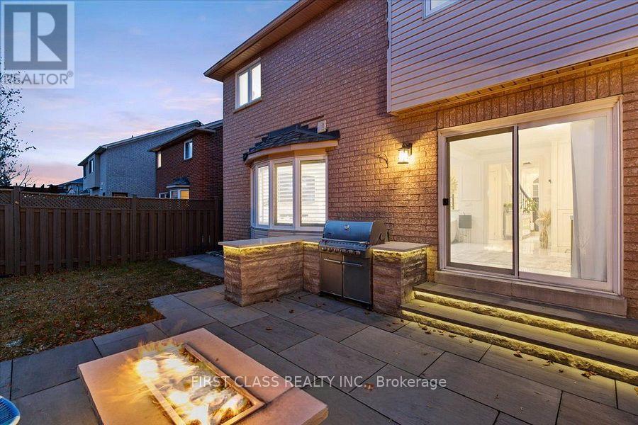 19 Ferdinand Avenue, Vaughan, Ontario  L6A 2Z3 - Photo 31 - N12731474