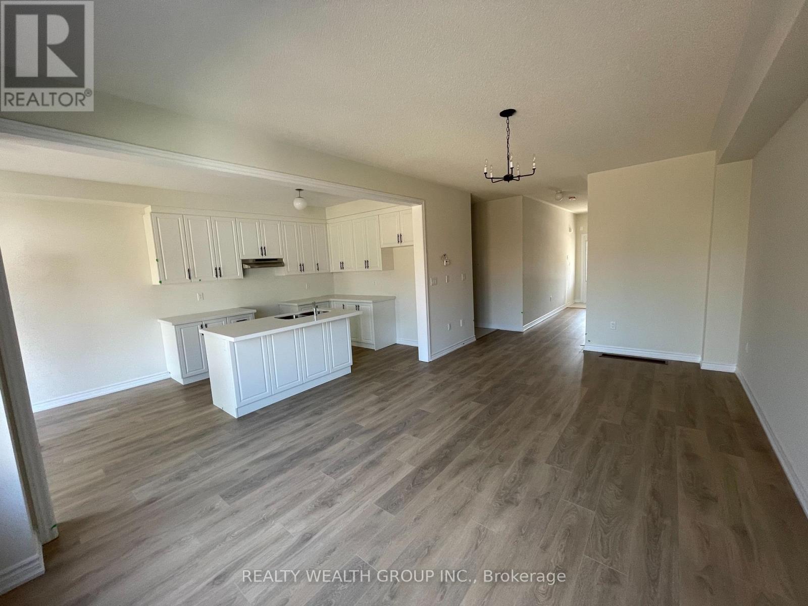 26 Tumblewood Place, Welland, Ontario  L3B 0J3 - Photo 2 - X12731454