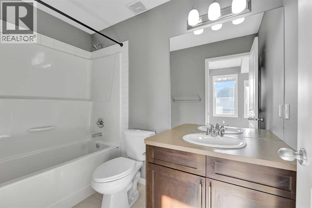 166 Marquis Heights Se, Calgary, Alberta  T3M 2A8 - Photo 30 - A2279389