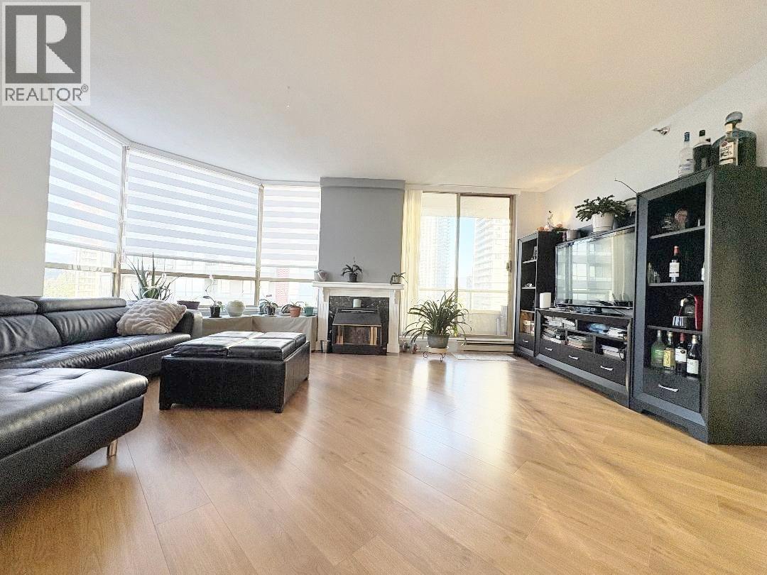 1103 728 Farrow Street, Coquitlam, British Columbia  V3J 3S6 - Photo 1 - R3083100