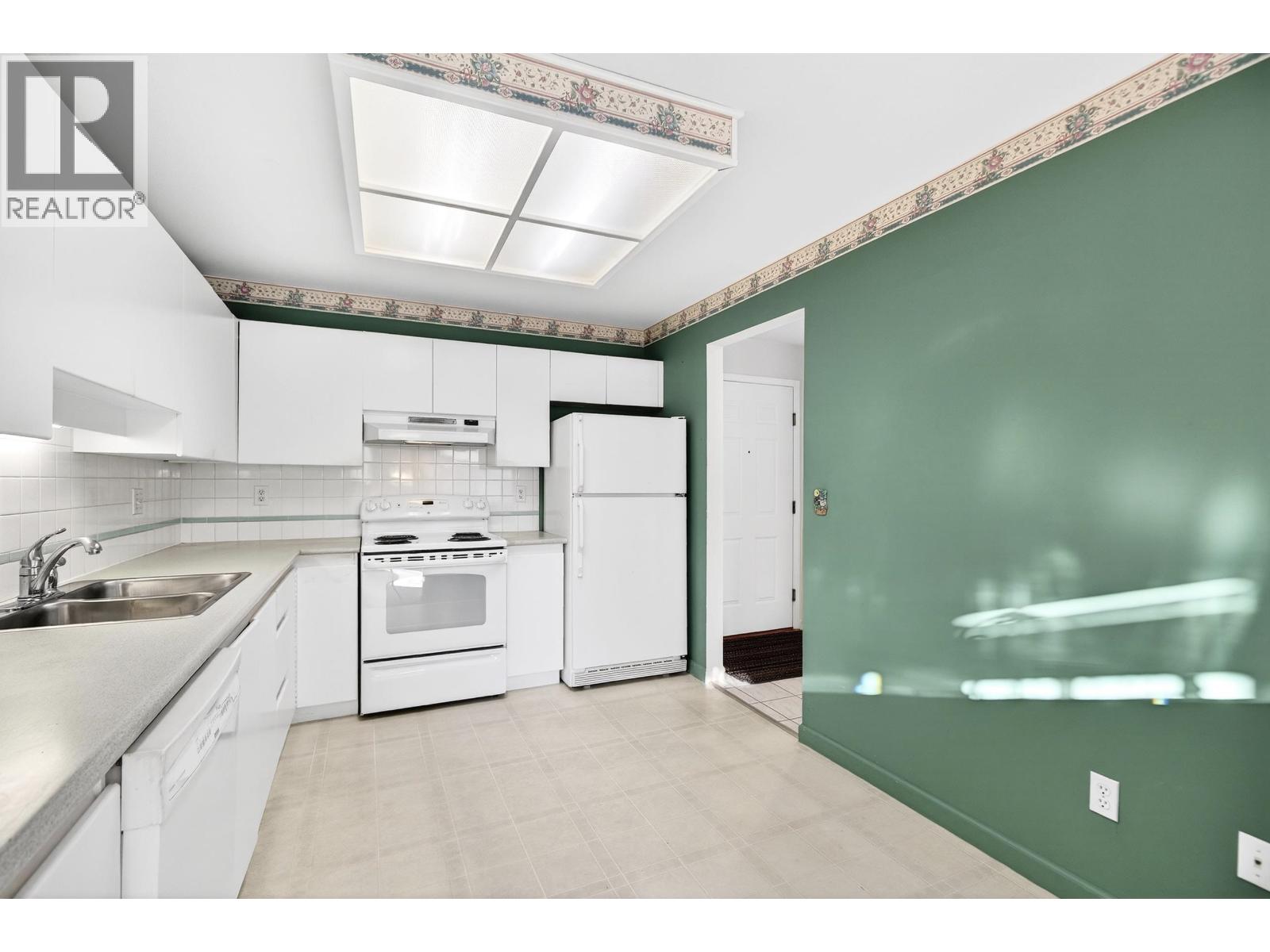 212 19122 122 Avenue, Pitt Meadows, British Columbia  V3Y 2N7 - Photo 10 - R3083145