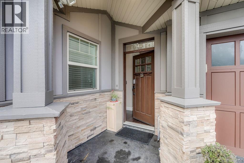 110 1177 Deerview Pl, Langford, British Columbia V9B 0B3 - Photo 2 - 1024350