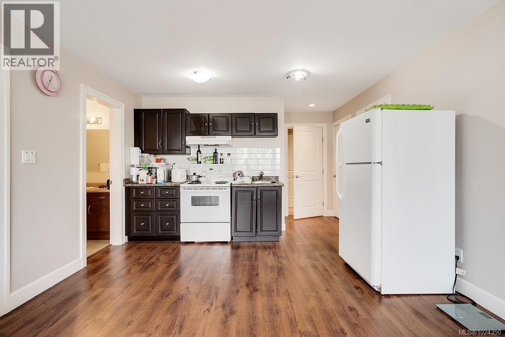 110 1177 Deerview Pl, Langford, British Columbia V9B 0B3 - Photo 37 - 1024350