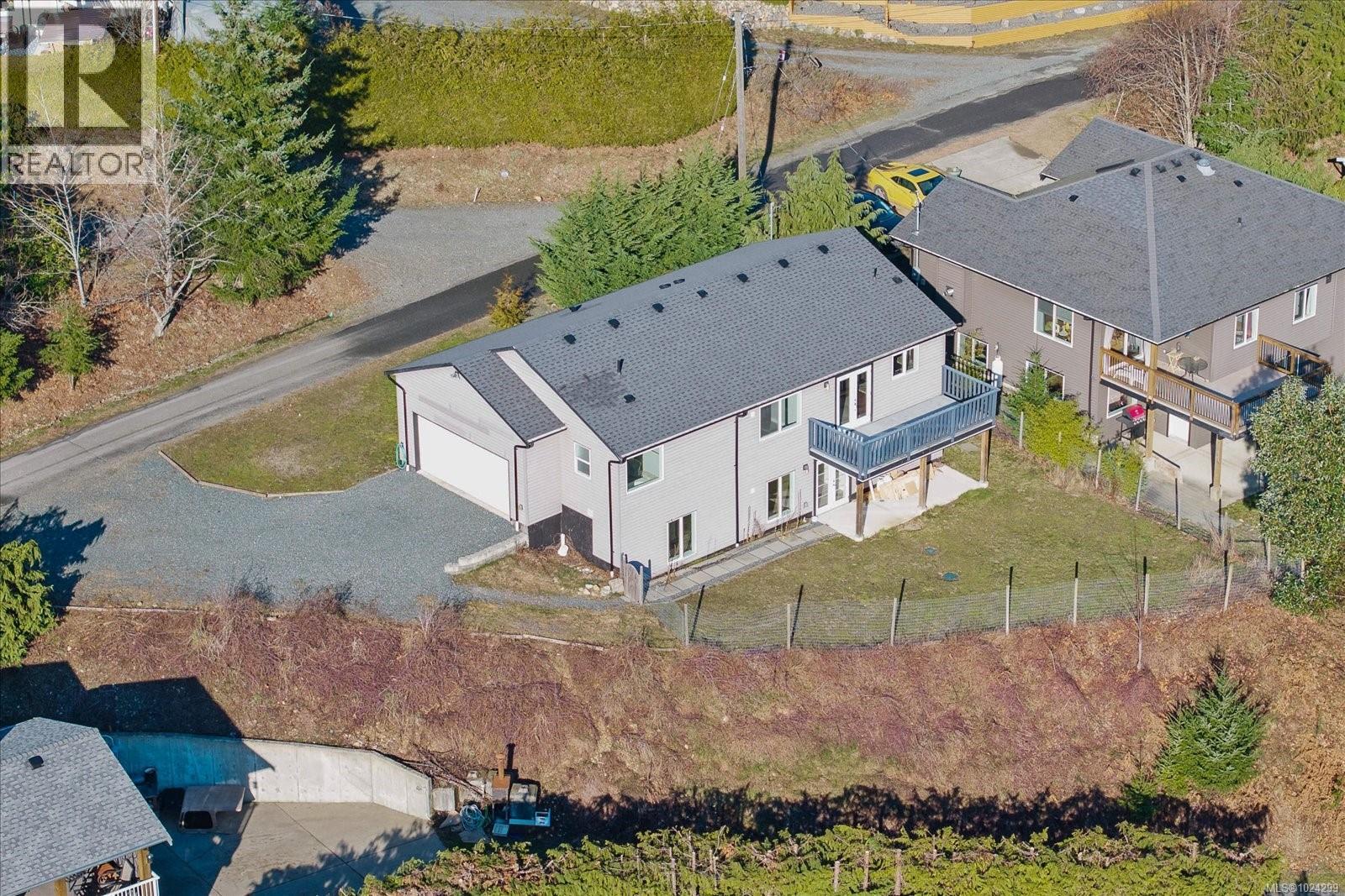 1770 Jay Bell Trail, Qualicum Beach, British Columbia