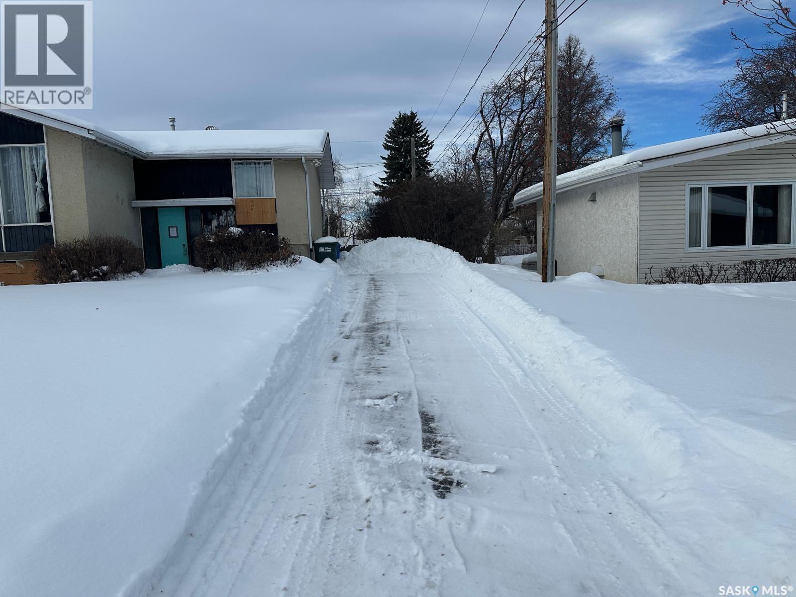 2621 Steuart Avenue, Prince Albert, Saskatchewan  S6V 2V3 - Photo 2 - SK027456