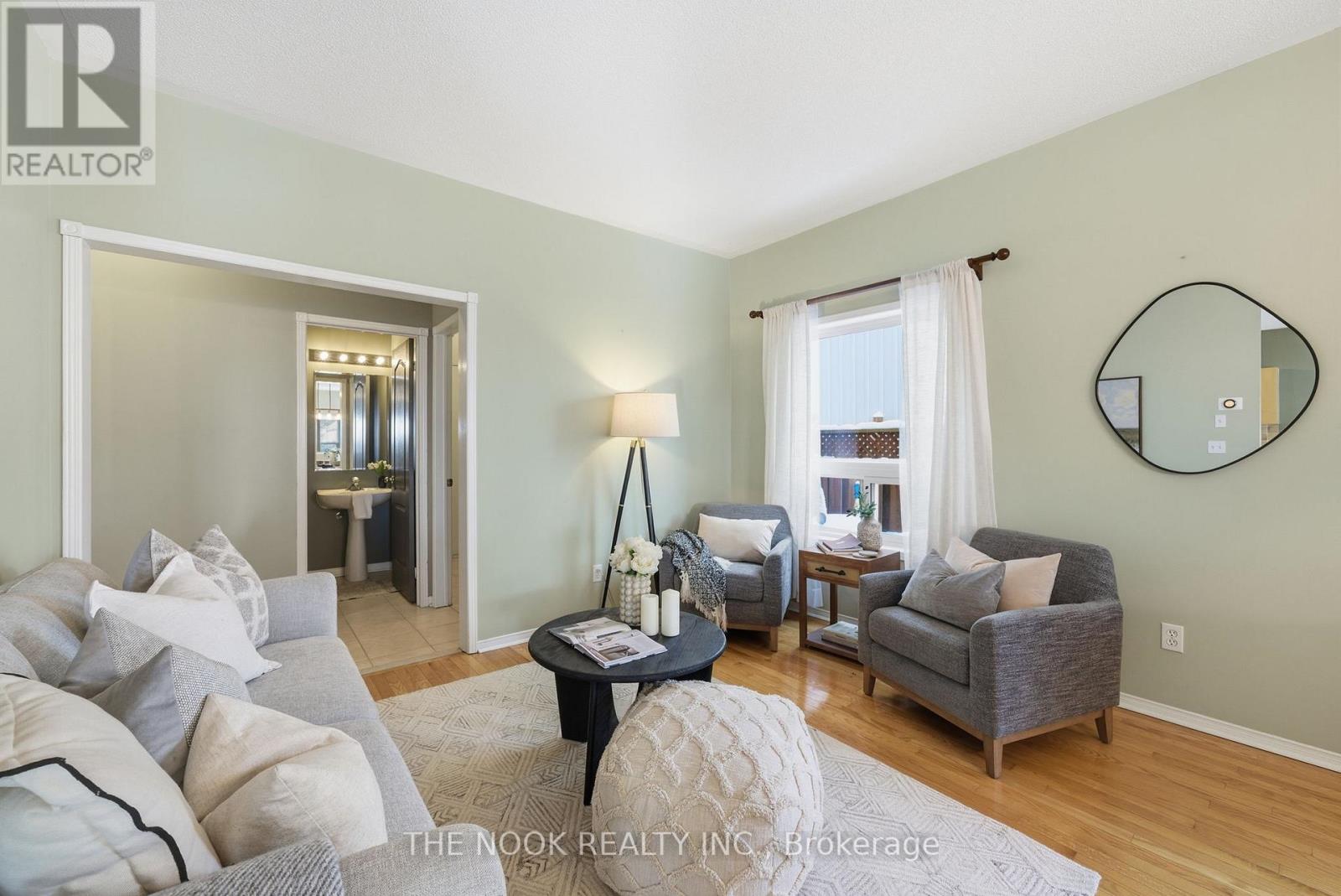 53 Kinross Avenue, Whitby, Ontario  L1M 2C4 - Photo 6 - E12731530