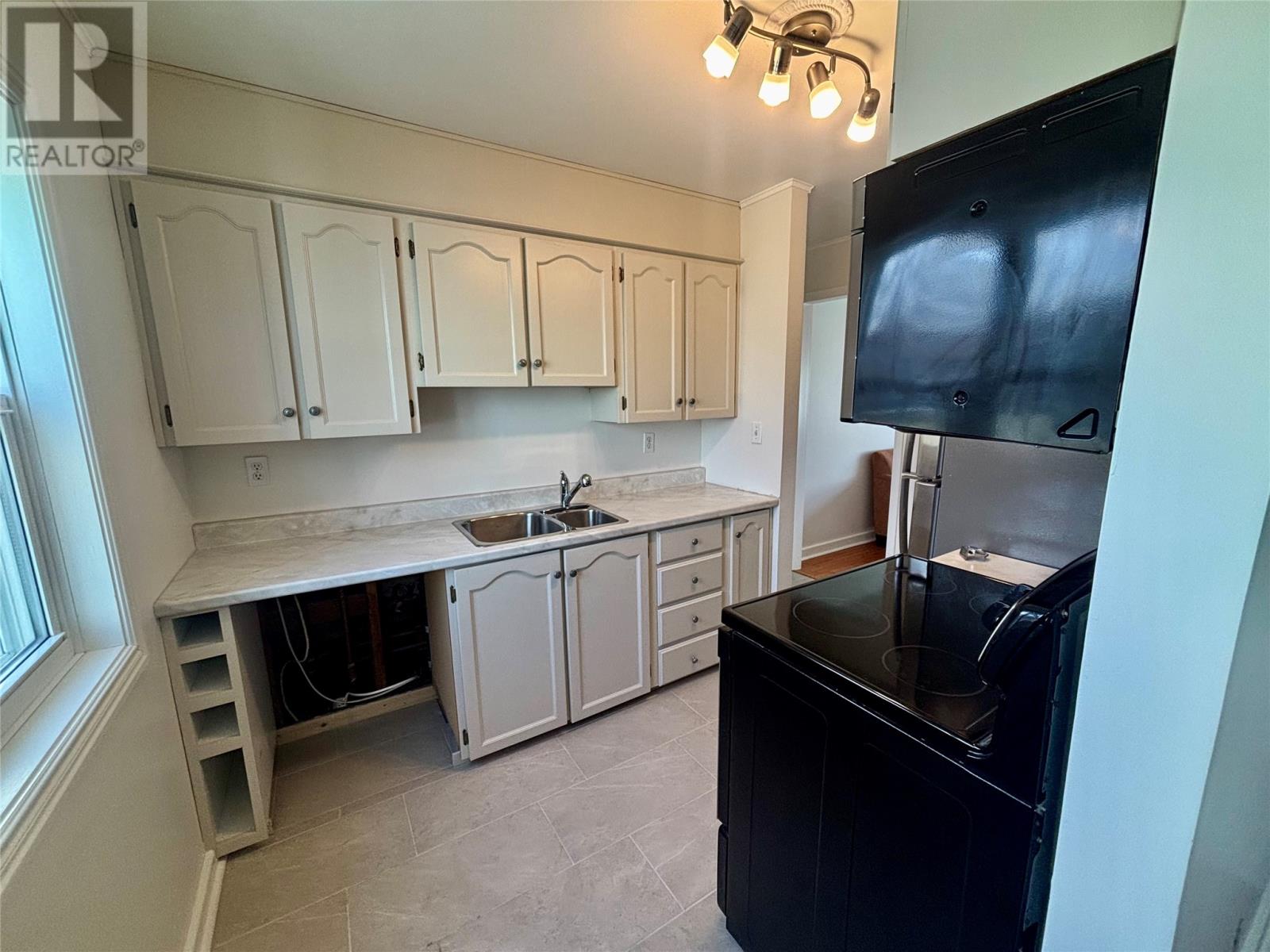 110 Lindon Place Unit#6, St. John's, Newfoundland & Labrador  A1B 2S9 - Photo 4 - 1294033