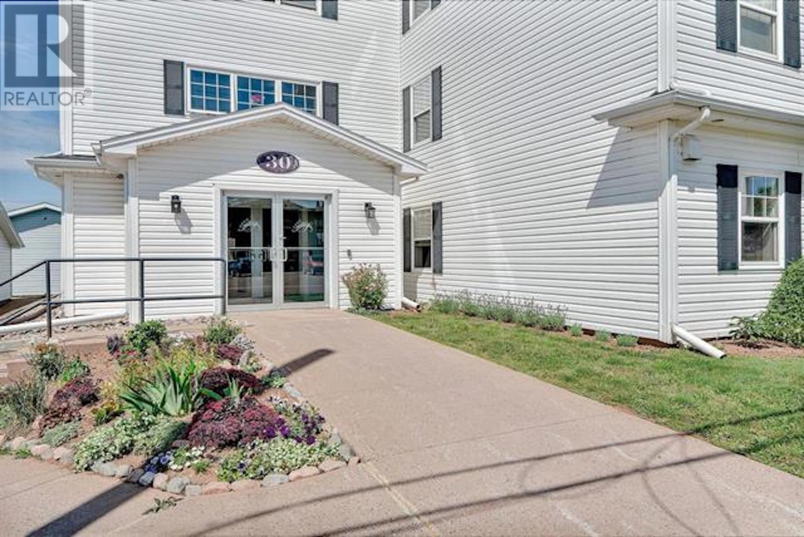 #201 30 ST. STEPHEN Street, Summerside, Prince Edward Island
