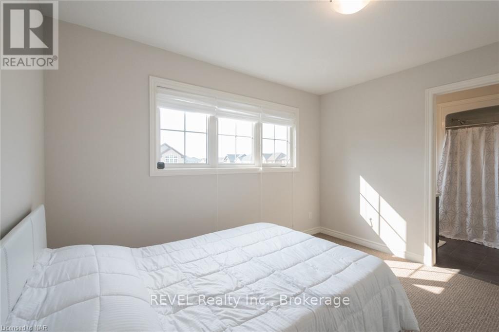 359 Silverwood Avenue, Welland, Ontario  L3C 0C6 - Photo 38 - X12731504