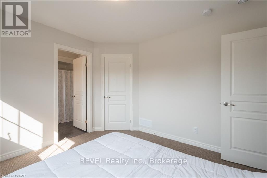 359 Silverwood Avenue, Welland, Ontario  L3C 0C6 - Photo 39 - X12731504