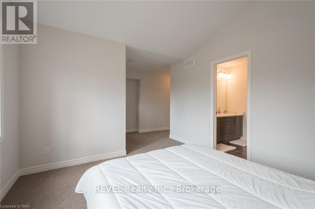 359 Silverwood Avenue, Welland, Ontario  L3C 0C6 - Photo 42 - X12731504