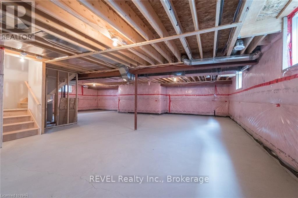 359 Silverwood Avenue, Welland, Ontario  L3C 0C6 - Photo 46 - X12731504