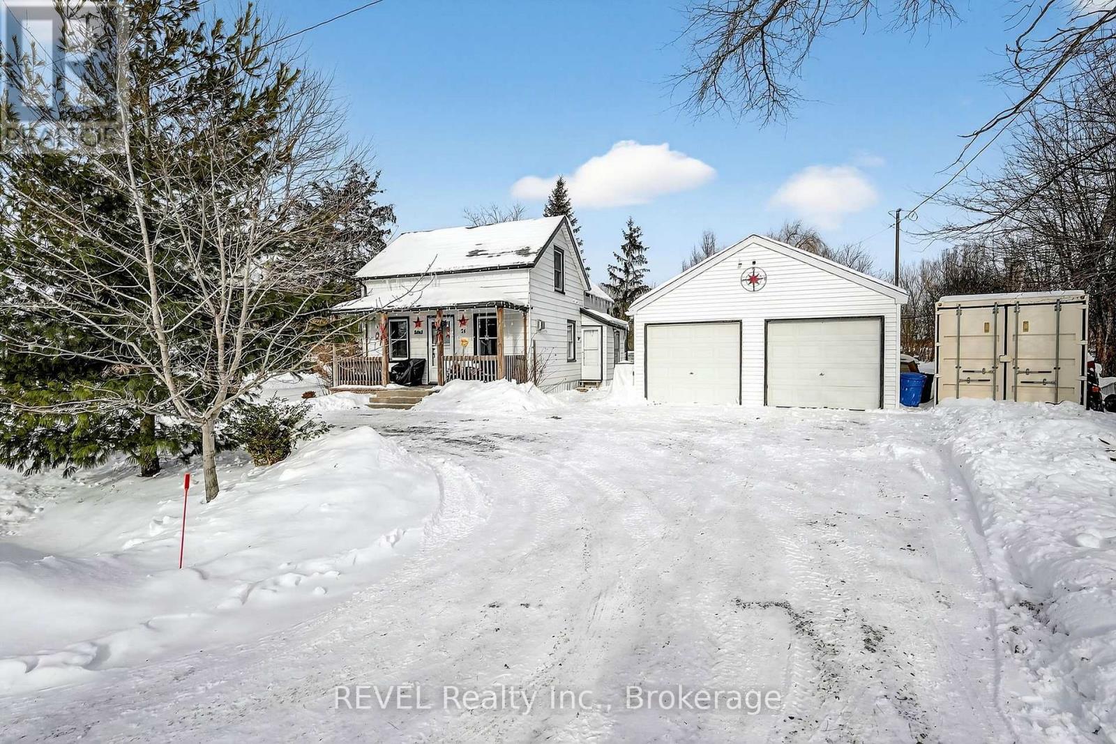 24 Margaret Street, Thorold, Ontario  L0S 1K0 - Photo 4 - X12731520