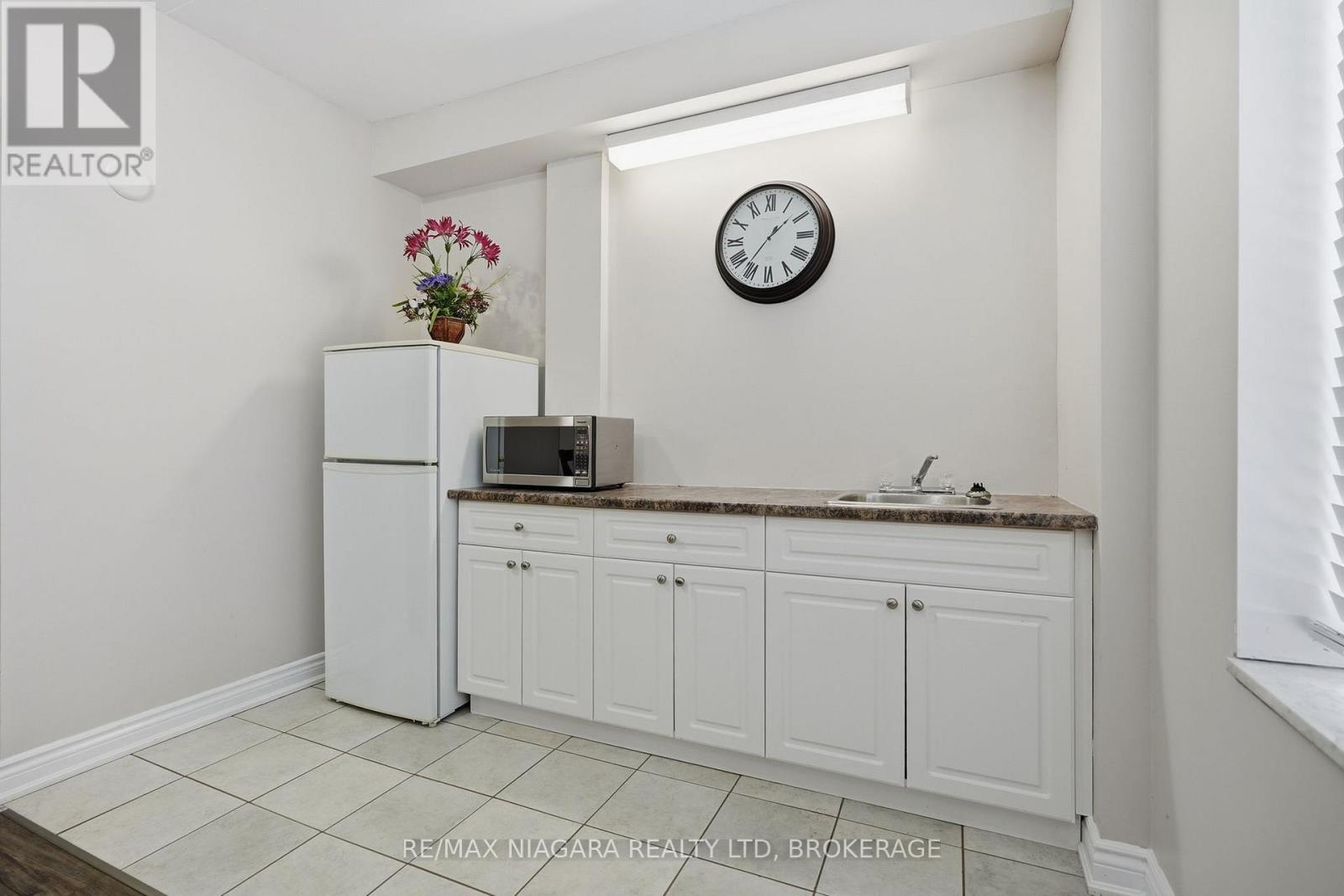 601 - 6390 Huggins Street, Niagara Falls (Stamford), Ontario  L2J 1H1 - Photo 28 - X12731554