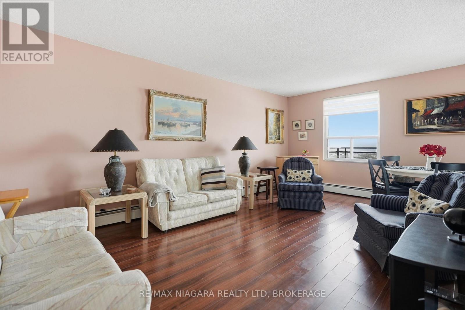 601 - 6390 Huggins Street, Niagara Falls (Stamford), Ontario  L2J 1H1 - Photo 5 - X12731554