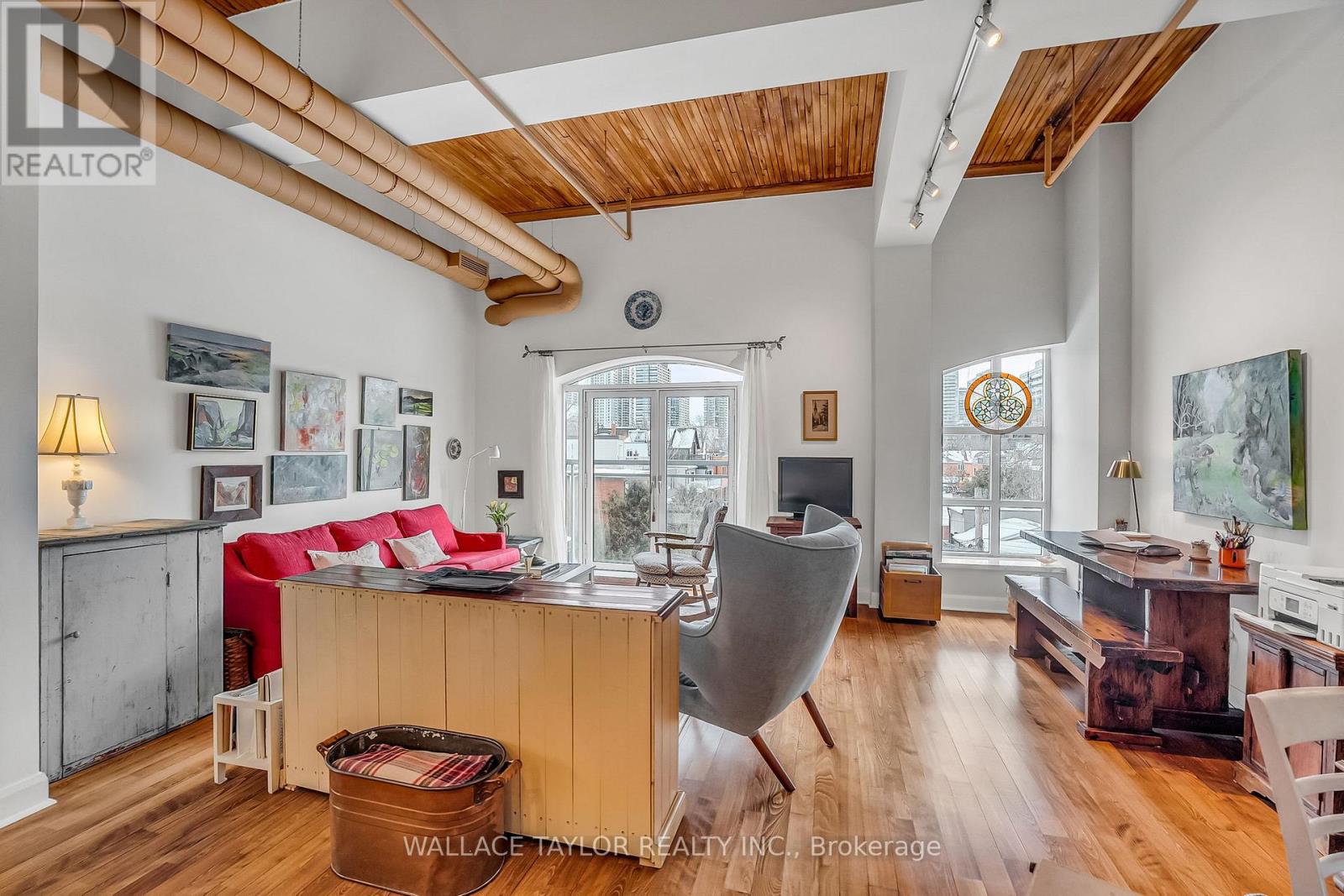 208 - 993 Queen Street W, Toronto, Ontario  M6J 1H2 - Photo 1 - C12731512