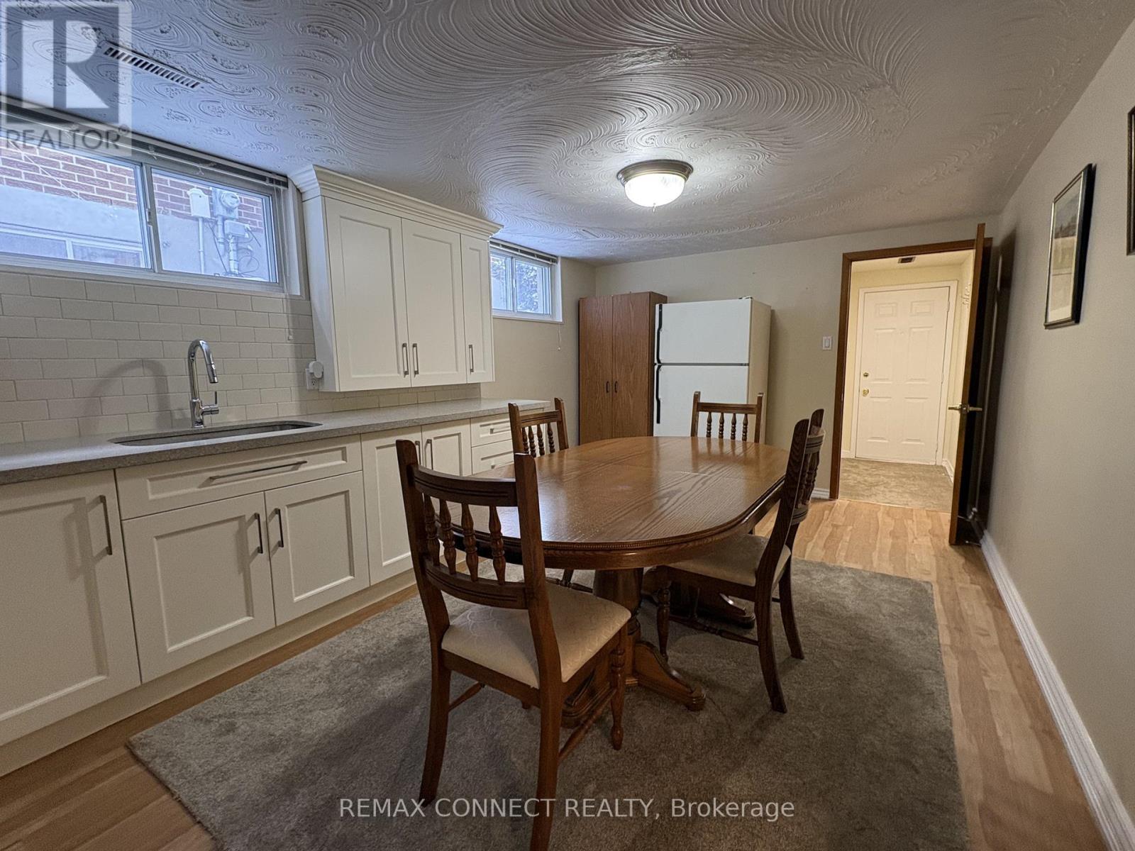 Lower - 61 Navaho Drive, Toronto, Ontario  M2H 2X2 - Photo 6 - C12731536