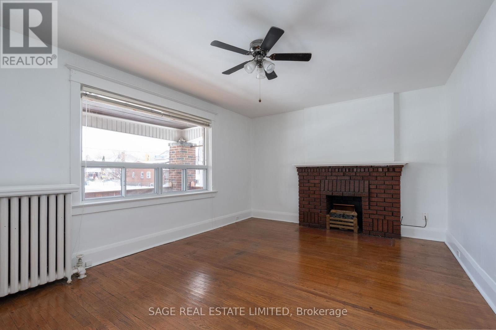 A - 764 Coxwell Avenue, Toronto, Ontario  M4C 3C7 - Photo 8 - E12731476