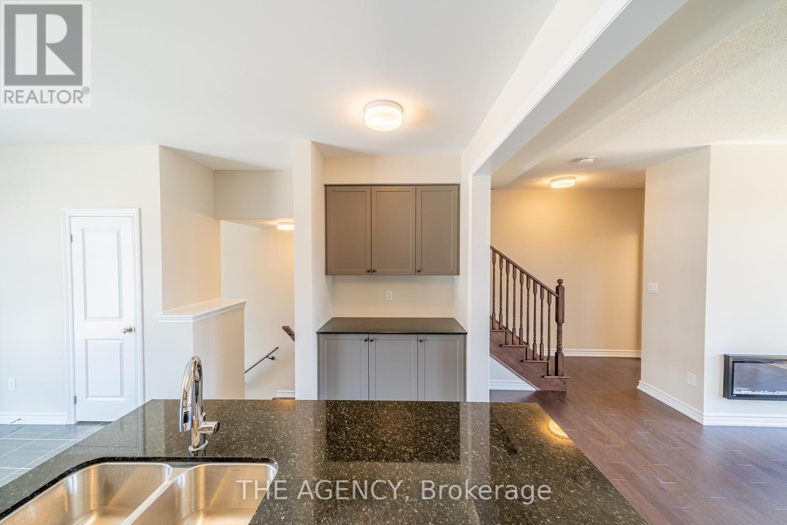 56 Douet Lane, Ajax, Ontario  L1Z 0V4 - Photo 9 - E12731488