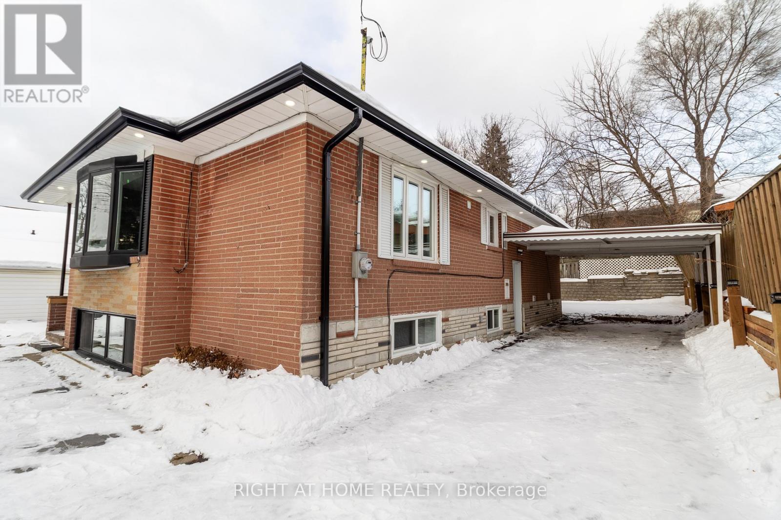 36 Belyea Crescent, Toronto, Ontario  M1J 1V7 - Photo 2 - E12731496