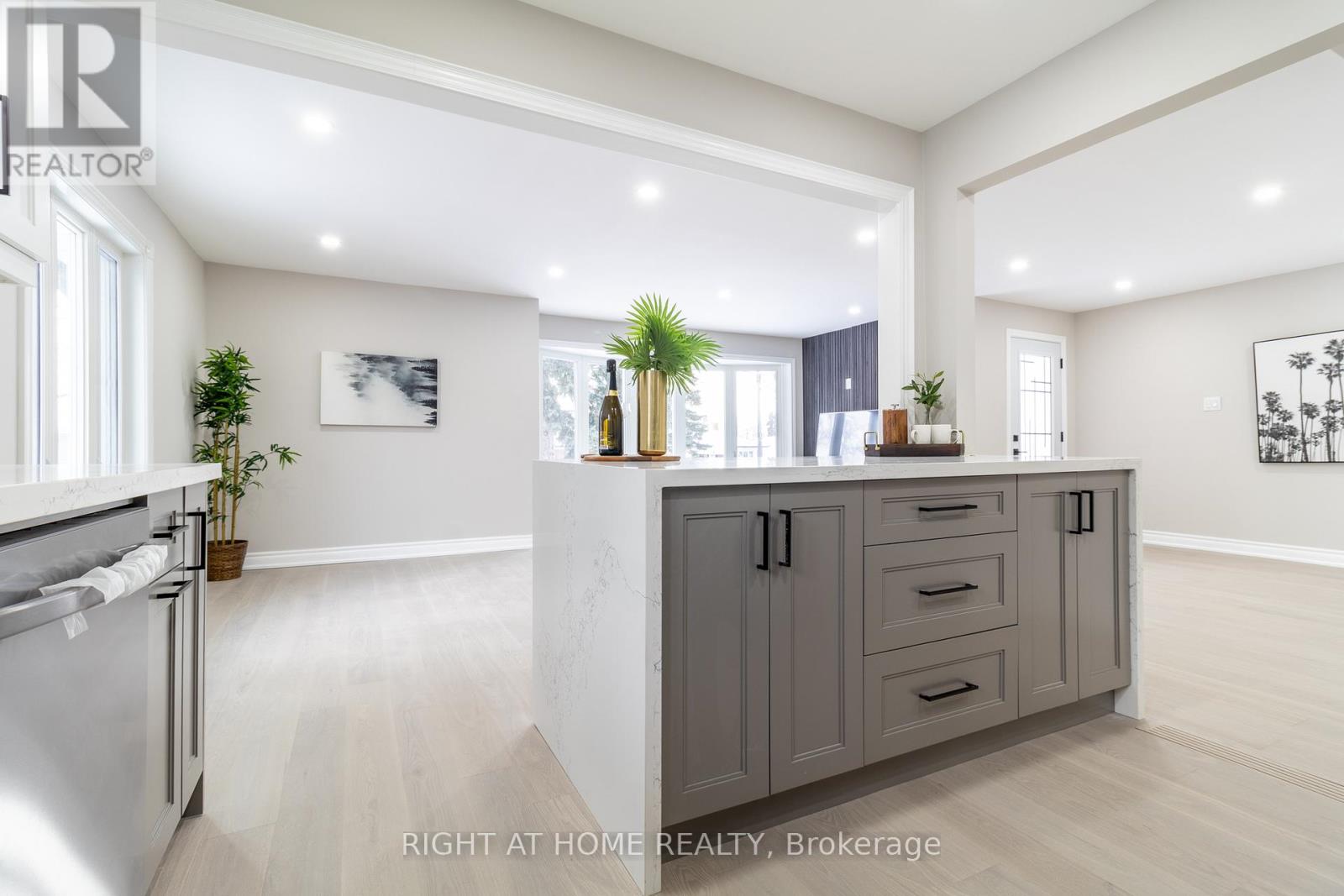 36 Belyea Crescent, Toronto, Ontario  M1J 1V7 - Photo 9 - E12731496