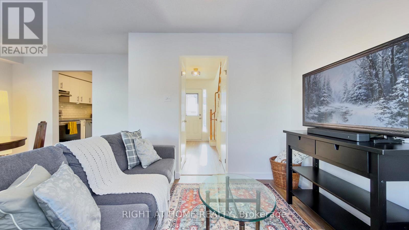 25 Macintyre Lane, Ajax, Ontario  L1T 3X4 - Photo 10 - E12731542