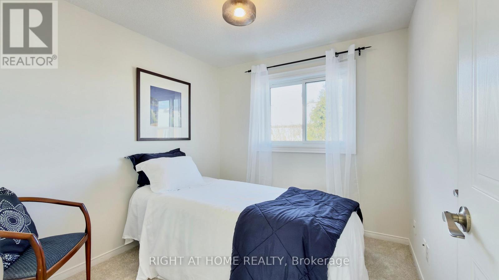 25 Macintyre Lane, Ajax, Ontario  L1T 3X4 - Photo 17 - E12731542