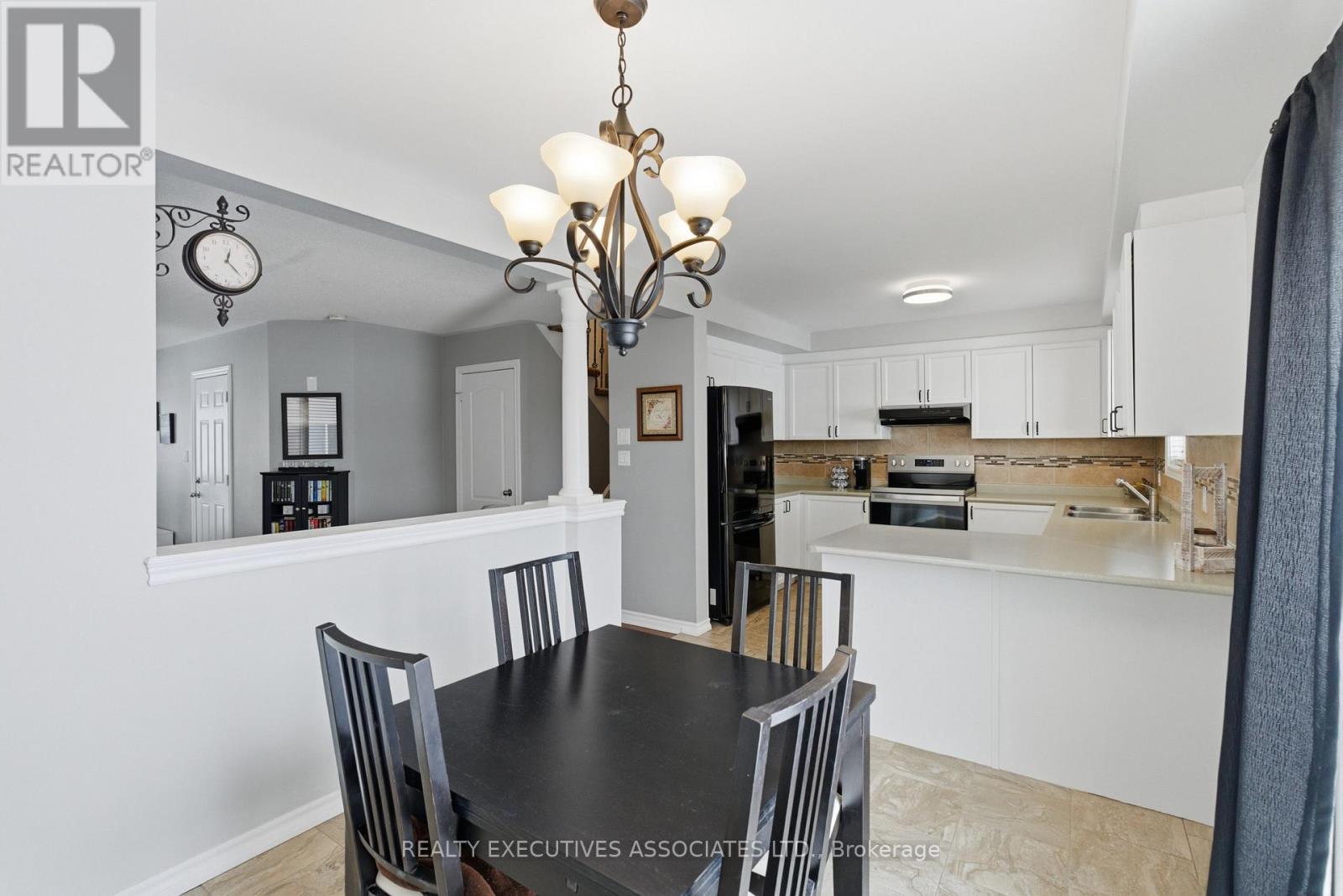 71 Truax Street, Kawartha Lakes, Ontario  K9V 0E3 - Photo 13 - X12731546