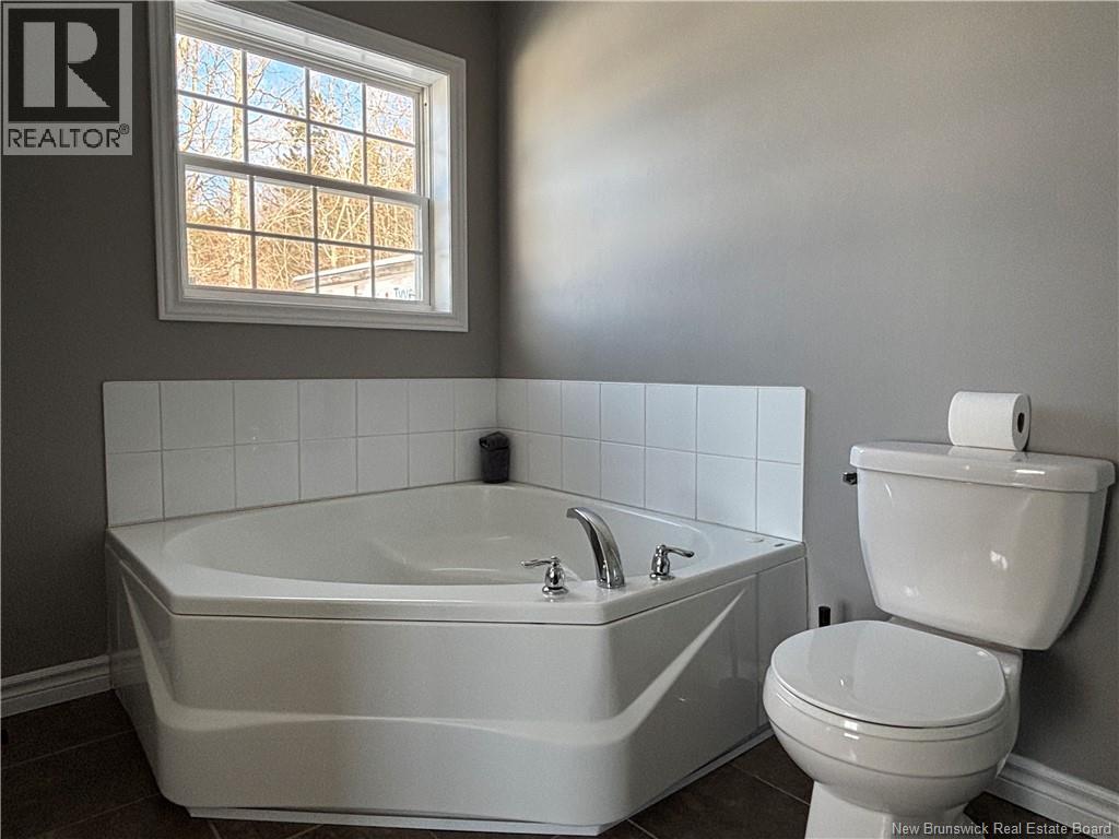 4506 Hwy 102, Upper Kingsclear, New Brunswick E3E 1N3 - Photo 17 - NB132661