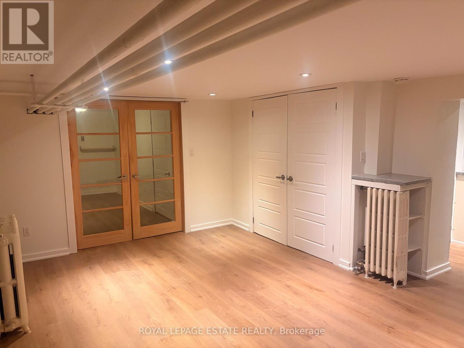 Bsmt Apt - 225 Indian Road, Toronto, Ontario  M6R 2W8 - Photo 6 - W12731500