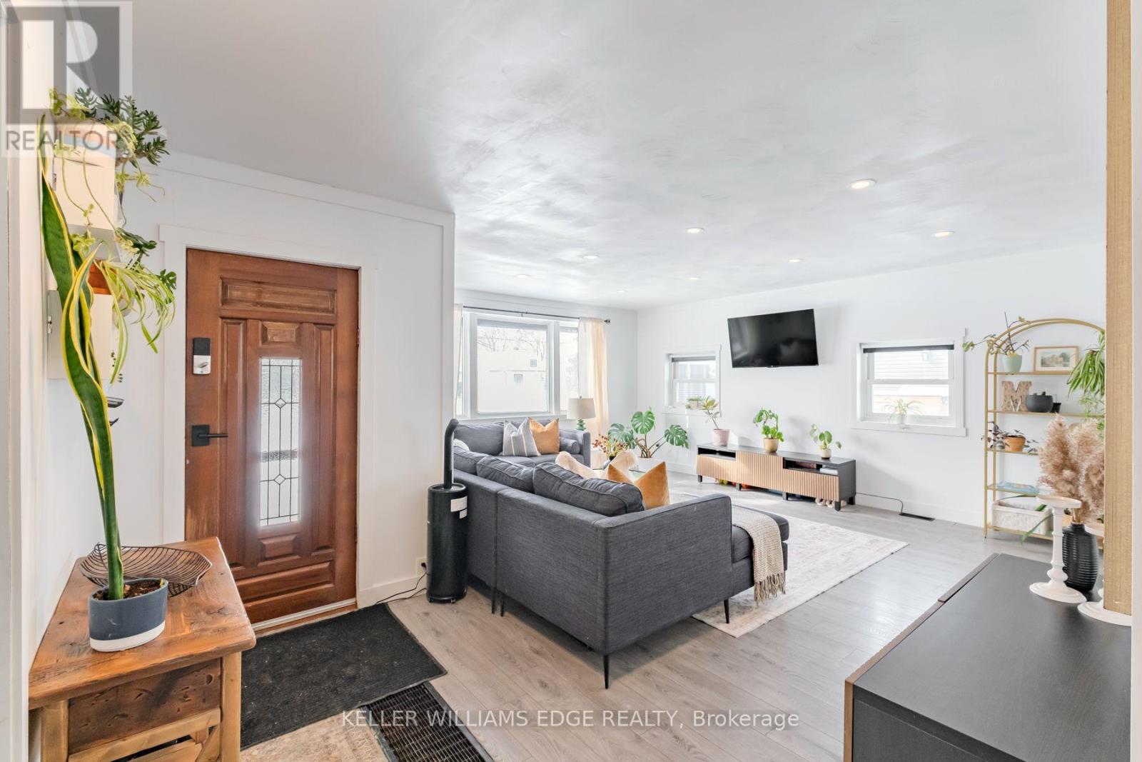 79 Wood Street, Brantford, Ontario  N3R 2L1 - Photo 12 - X12731552