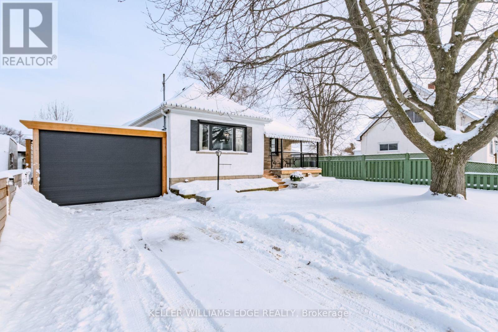 79 Wood Street, Brantford, Ontario  N3R 2L1 - Photo 4 - X12731552