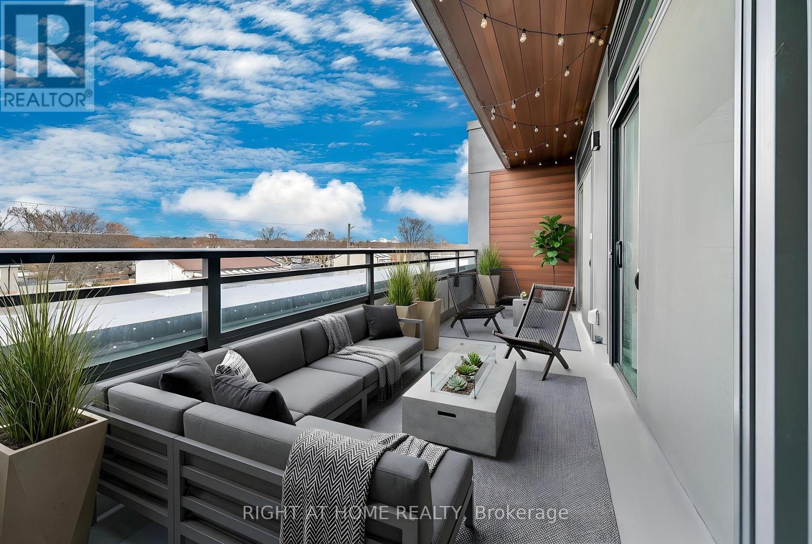 403 - 1285 Queen Street E, Toronto, Ontario  M4L 1C2 - Photo 14 - E12731556