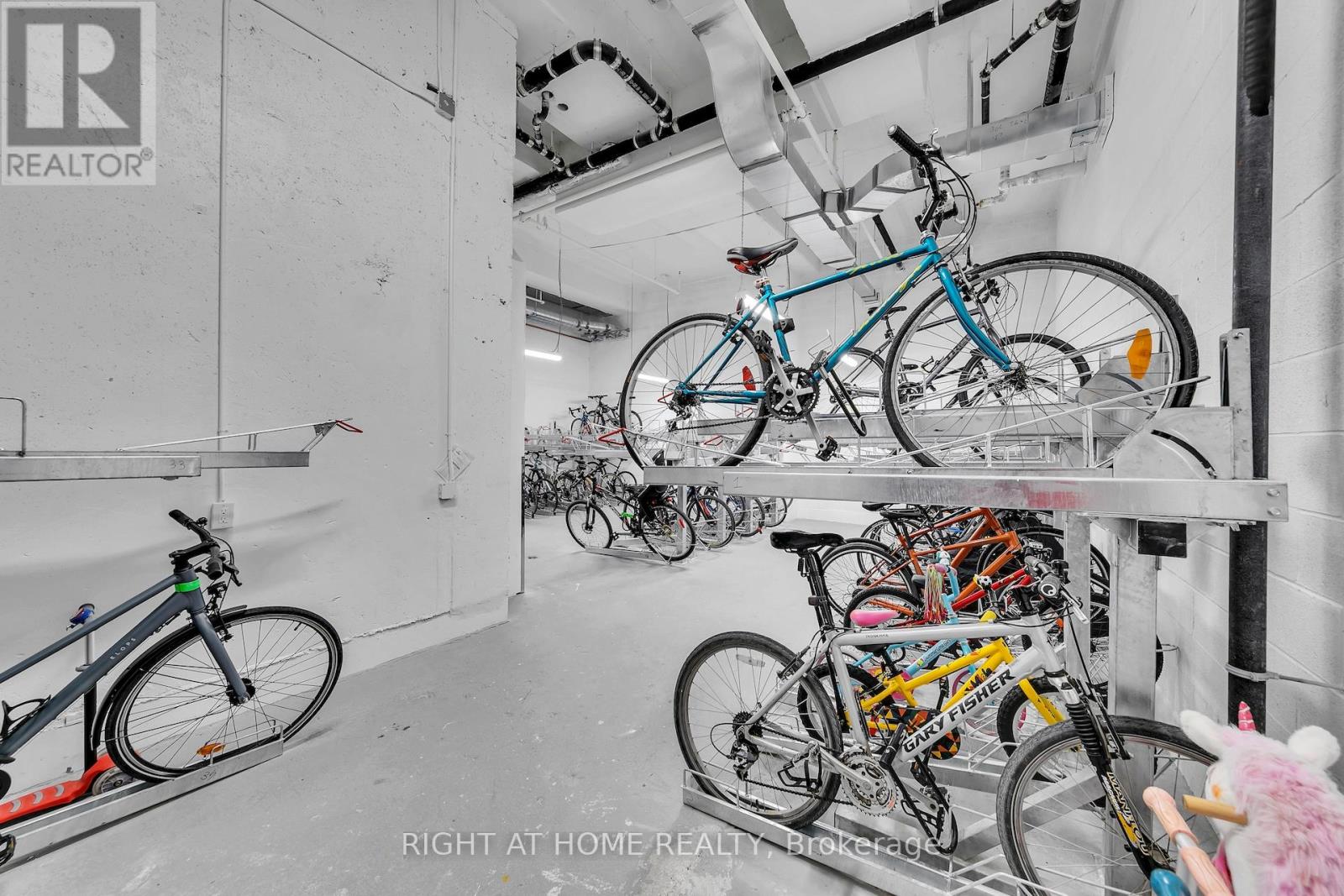 403 - 1285 Queen Street E, Toronto, Ontario  M4L 1C2 - Photo 24 - E12731556