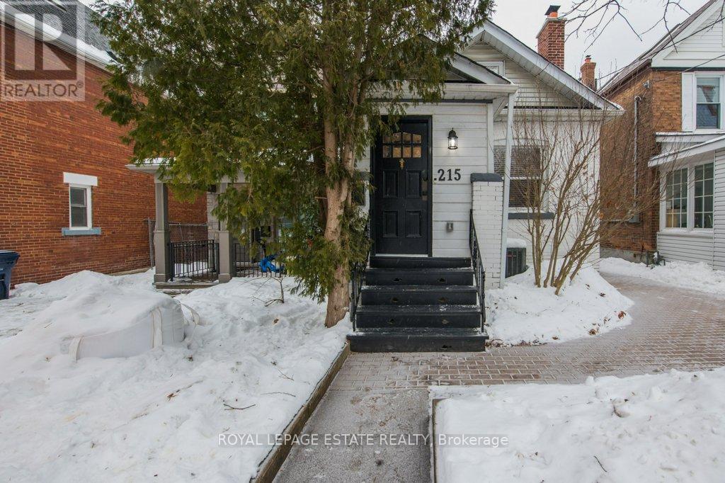 215 Pickering Street, Toronto, Ontario  M4E 3J9 - Photo 1 - E12731578