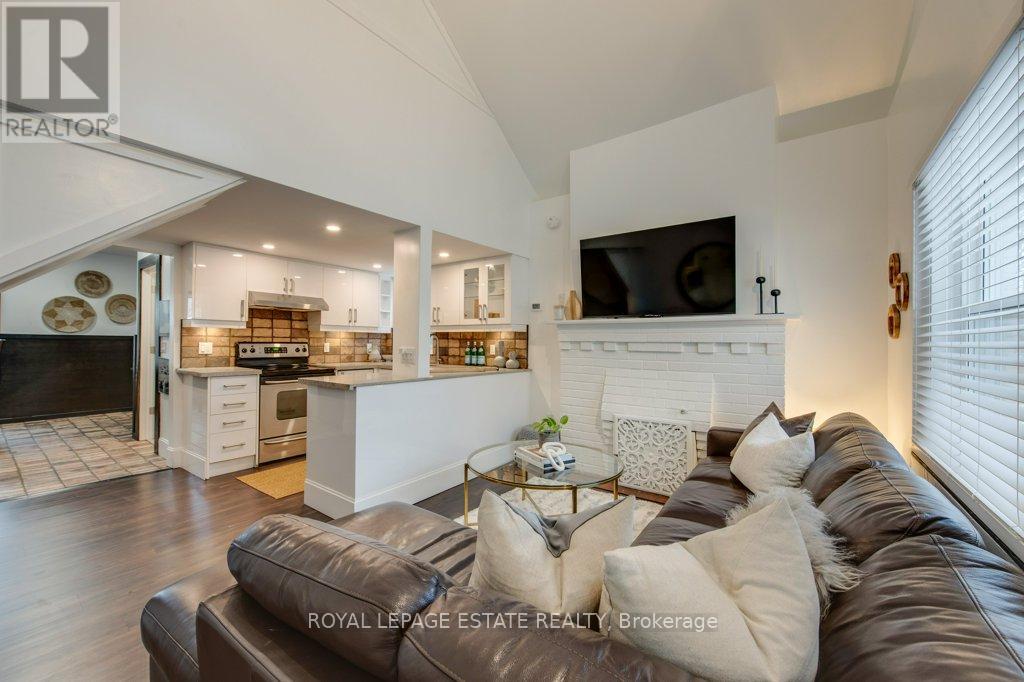 215 Pickering Street, Toronto, Ontario  M4E 3J9 - Photo 2 - E12731578