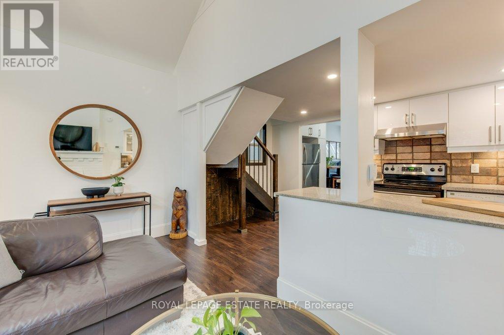 215 Pickering Street, Toronto, Ontario  M4E 3J9 - Photo 8 - E12731578