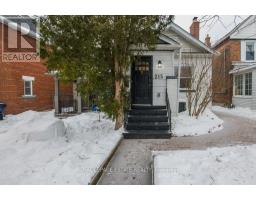 215 PICKERING STREET, Toronto, Ontario