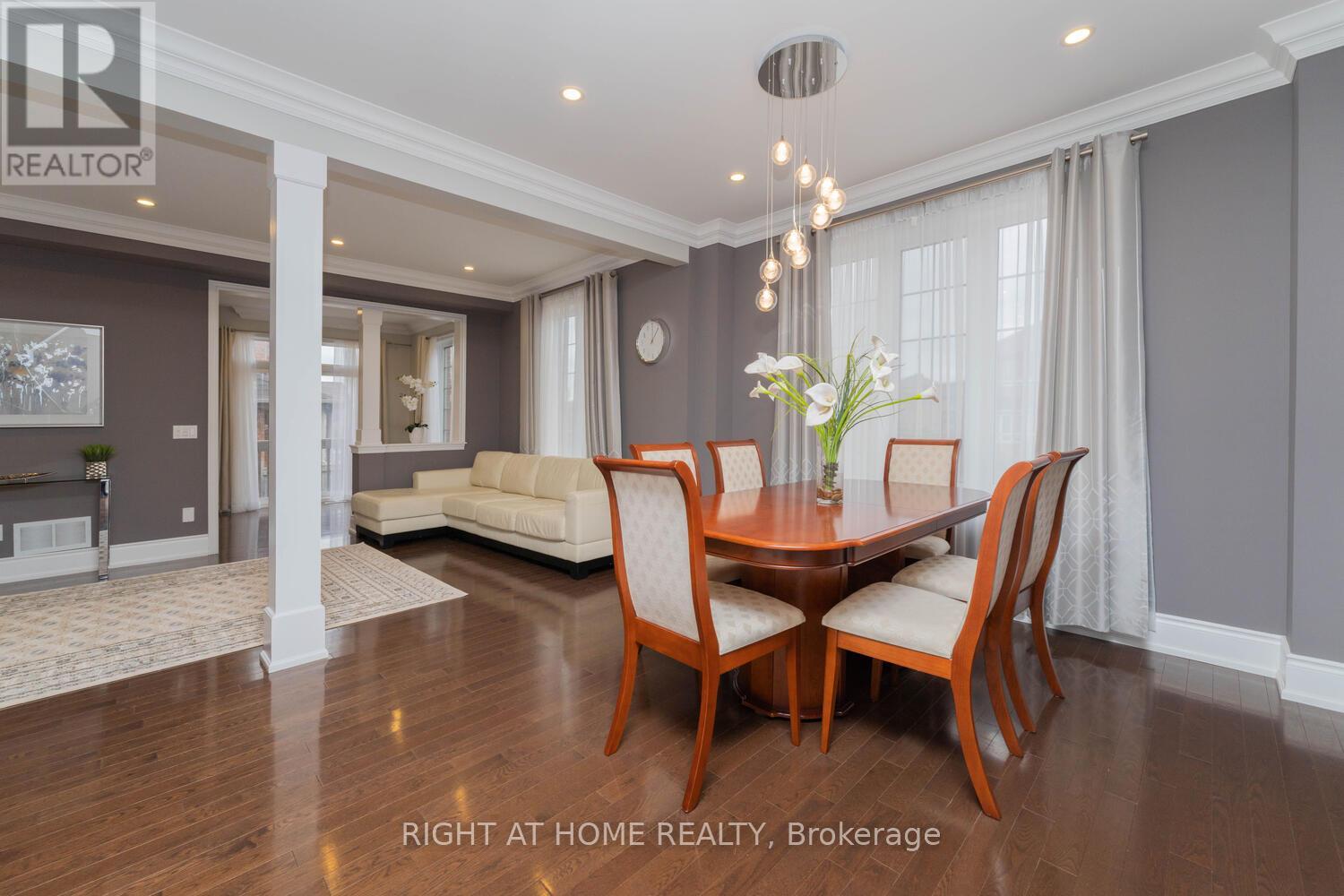 19 Ascalon Drive, Vaughan, Ontario  L6A 0M5 - Photo 5 - N12731584