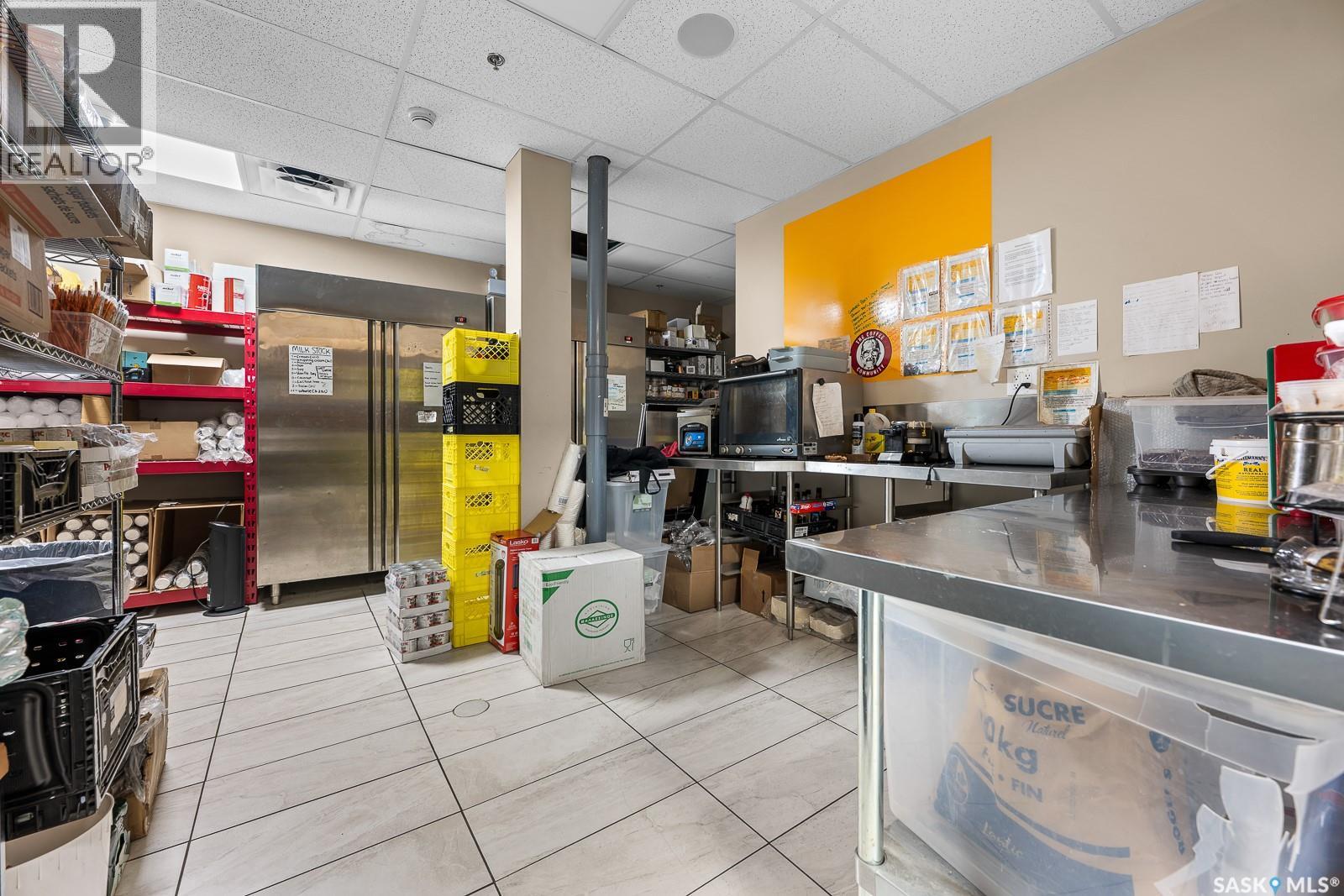 2075 Prince Of Wales Drive, Regina, Saskatchewan  S4V 3A6 - Photo 15 - SK027375