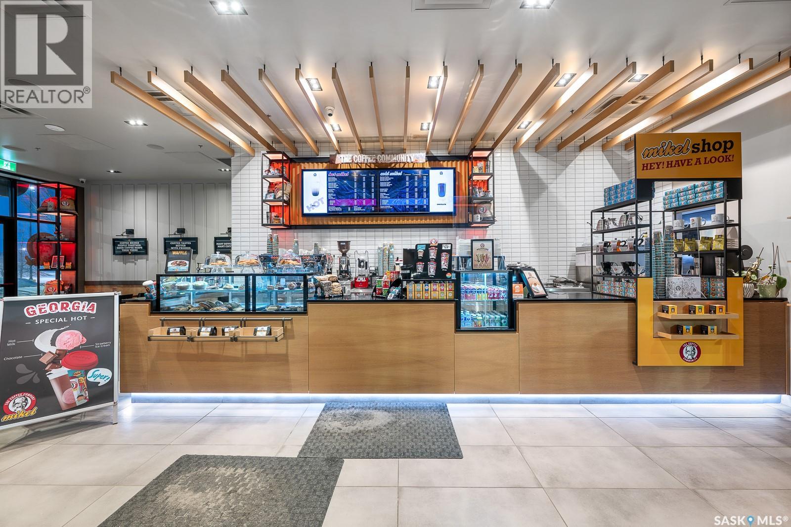 2075 Prince Of Wales Drive, Regina, Saskatchewan  S4V 3A6 - Photo 2 - SK027375