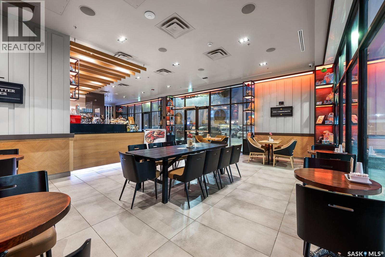 2075 Prince Of Wales Drive, Regina, Saskatchewan  S4V 3A6 - Photo 4 - SK027375