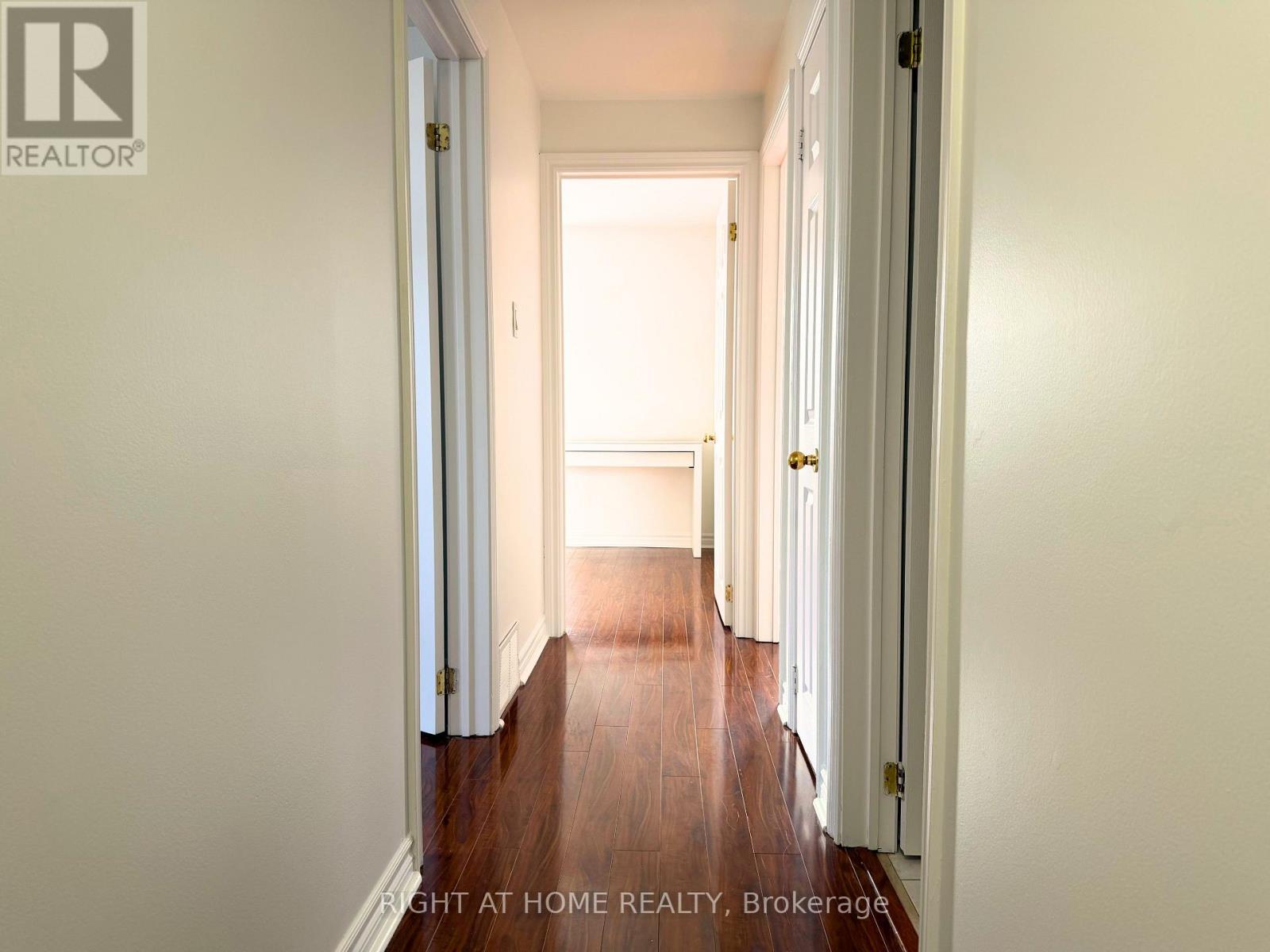 128 Townhouse Crescent, Brampton, Ontario  L6W 3C5 - Photo 12 - W12731566