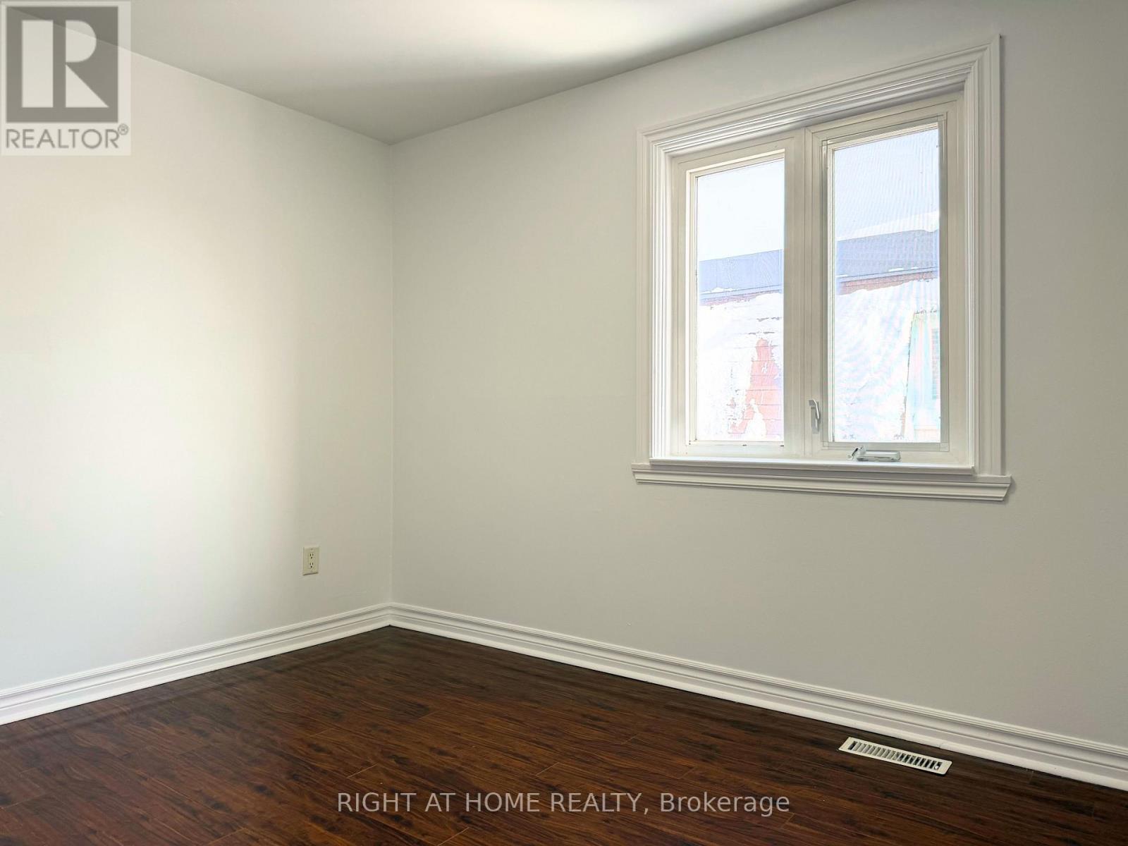 128 Townhouse Crescent, Brampton, Ontario  L6W 3C5 - Photo 13 - W12731566